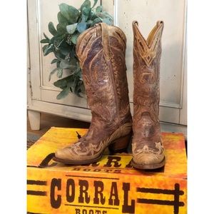 Ladies Corral cowboy boots